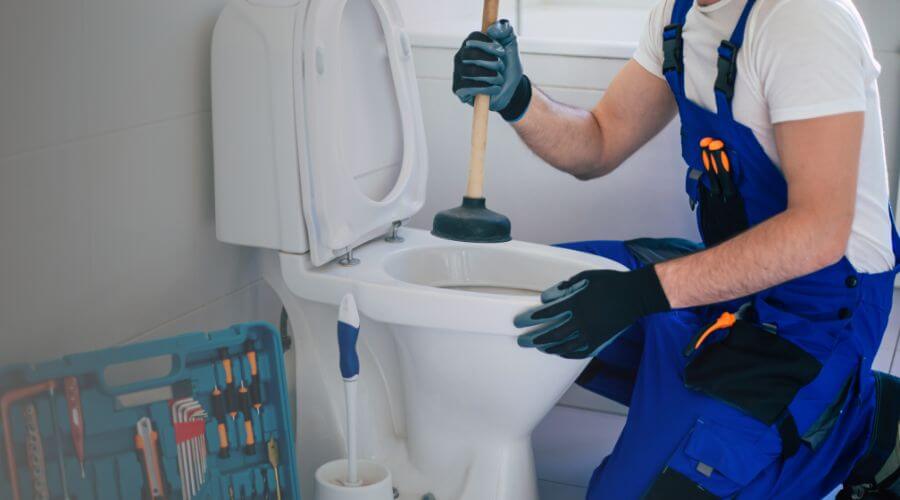Professional same day plumber in Mooreland, IN